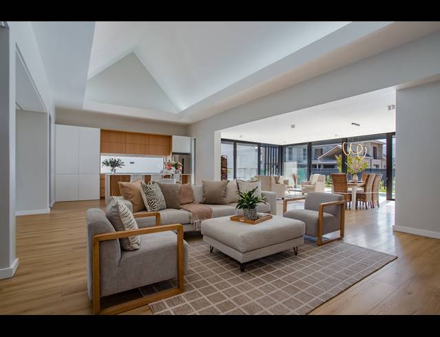4 BEDROOM HOUSE FOR SALE IN PEARL VALLEY GOLF & COUNTRY ESTATE